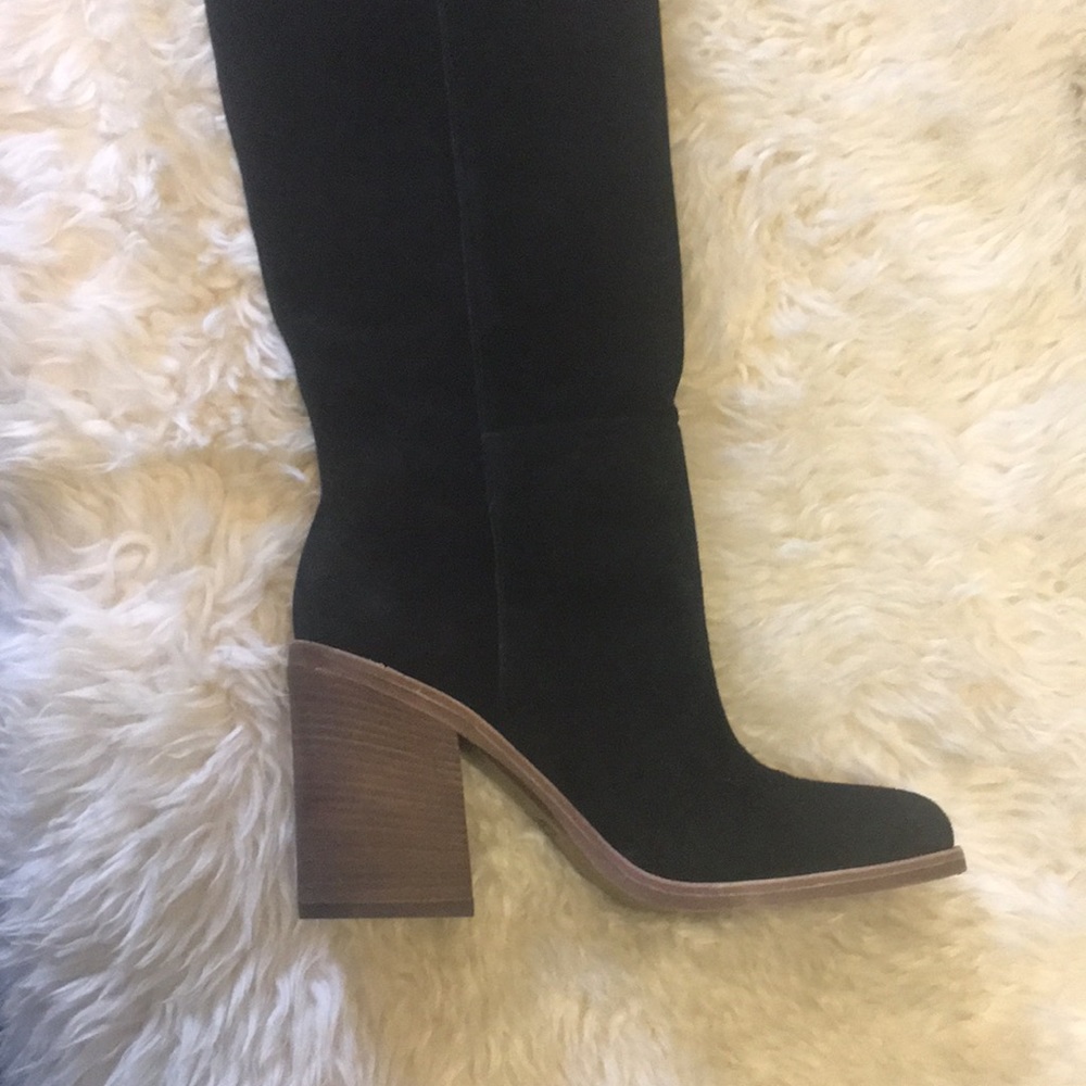 UGG MAEVA suede heeled boots - Picture 7 of 7